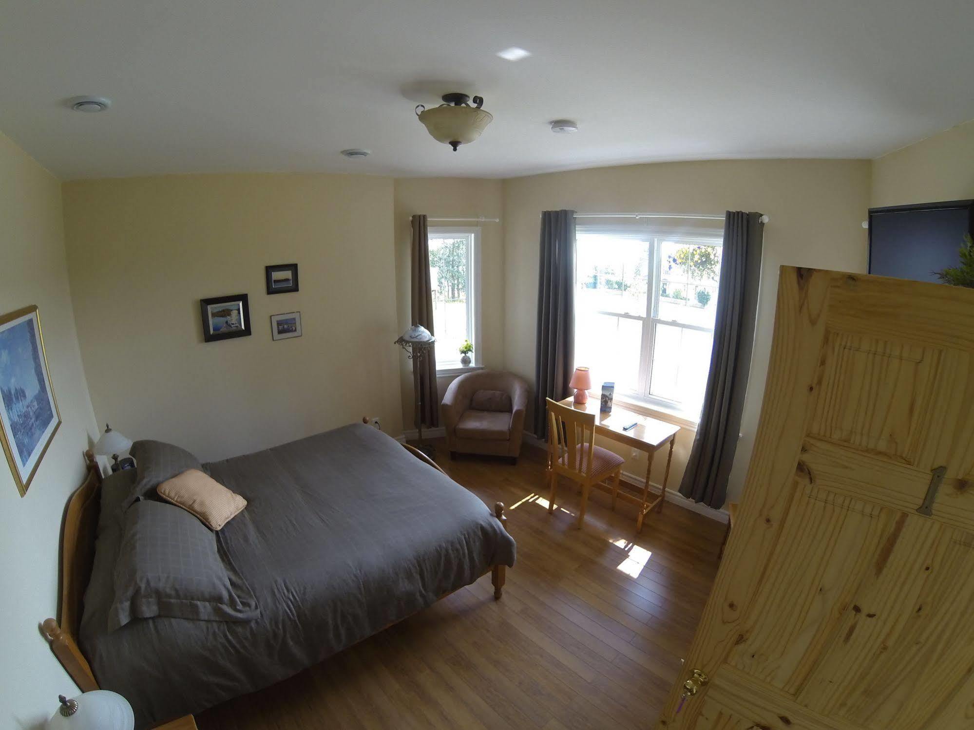 The Fiddle And The Sea Bed And Breakfast Port Hood ภายนอก รูปภาพ